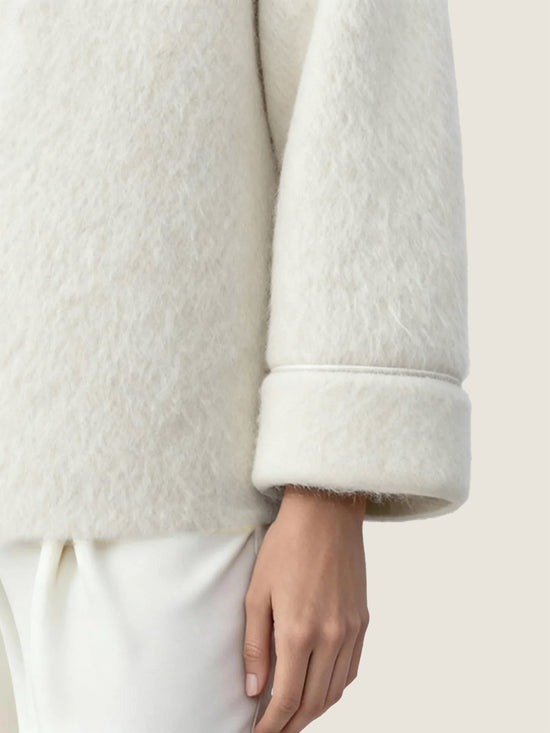 Wool Embroidered Coat M31N