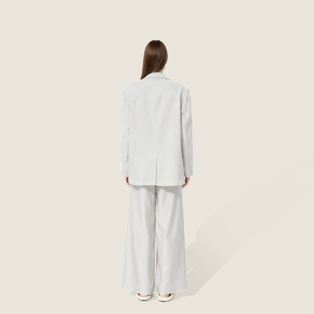 Structured Worsted Wool Jacket with Silk Lining A10406