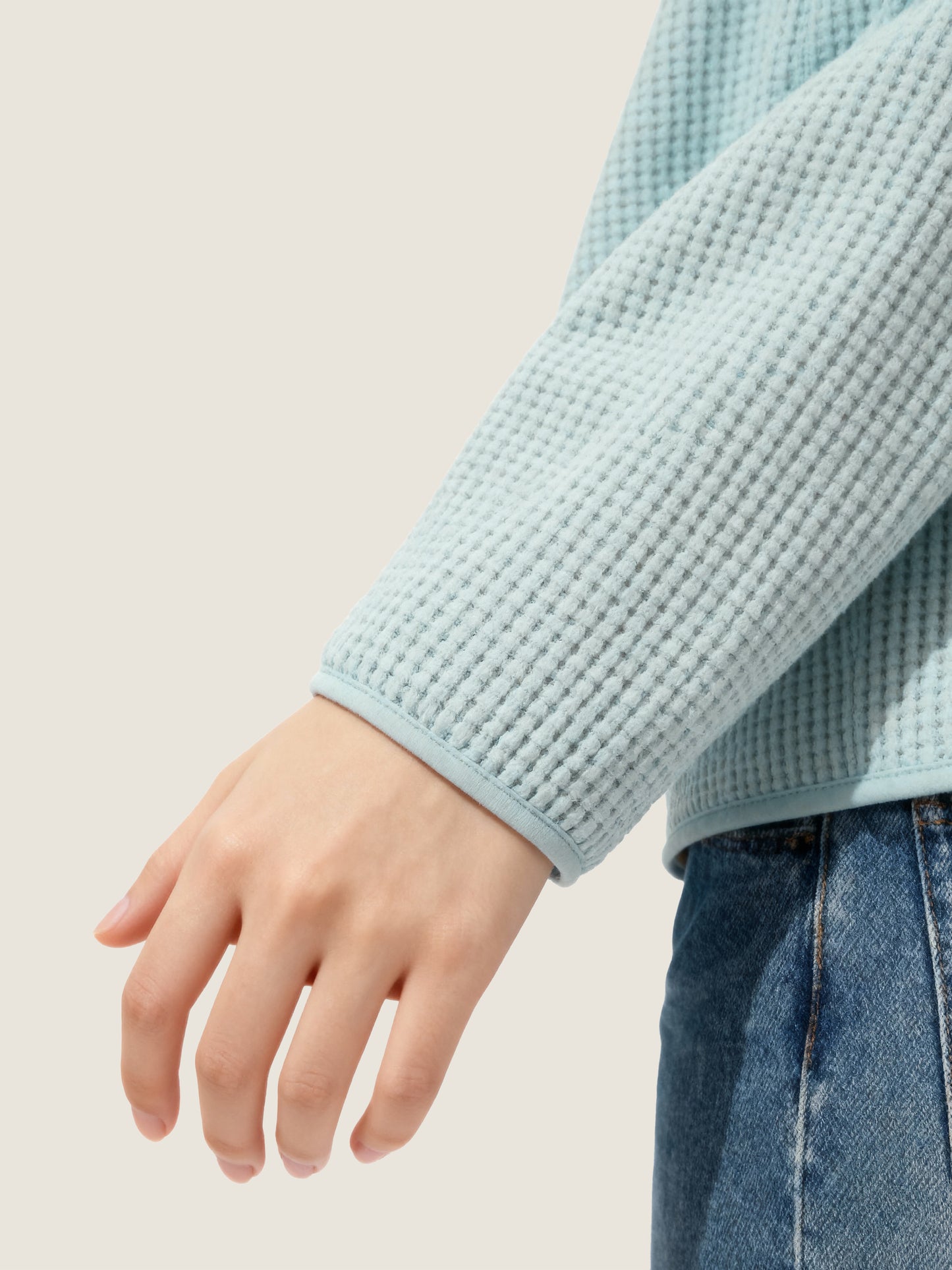 Waffle-Knit Hooded Sweatshirt M31N