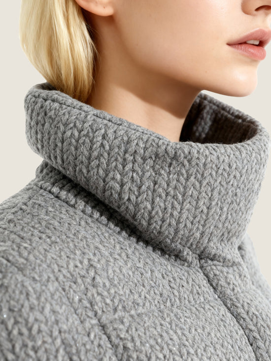 Cream Herringbone Down Vest M31N