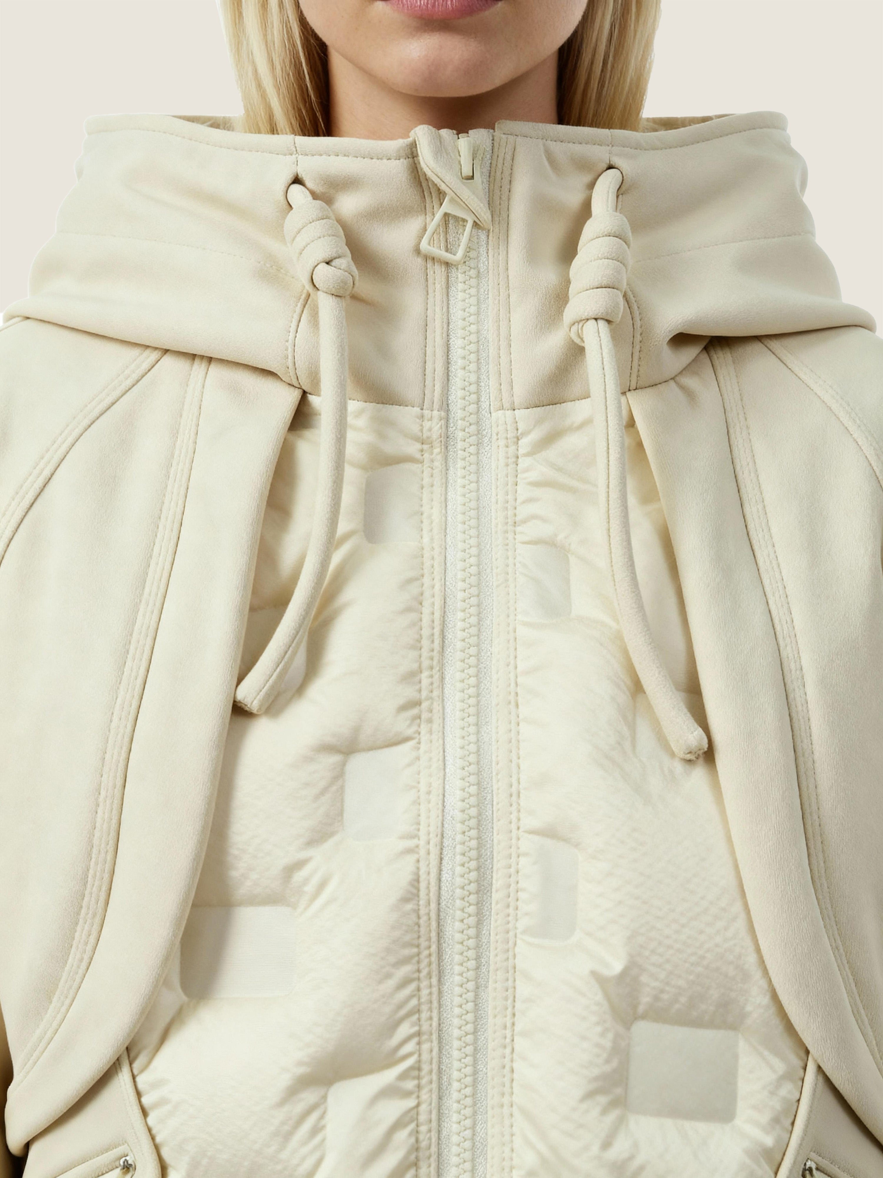 Sculpted Puff Hoodie Jacket M31N