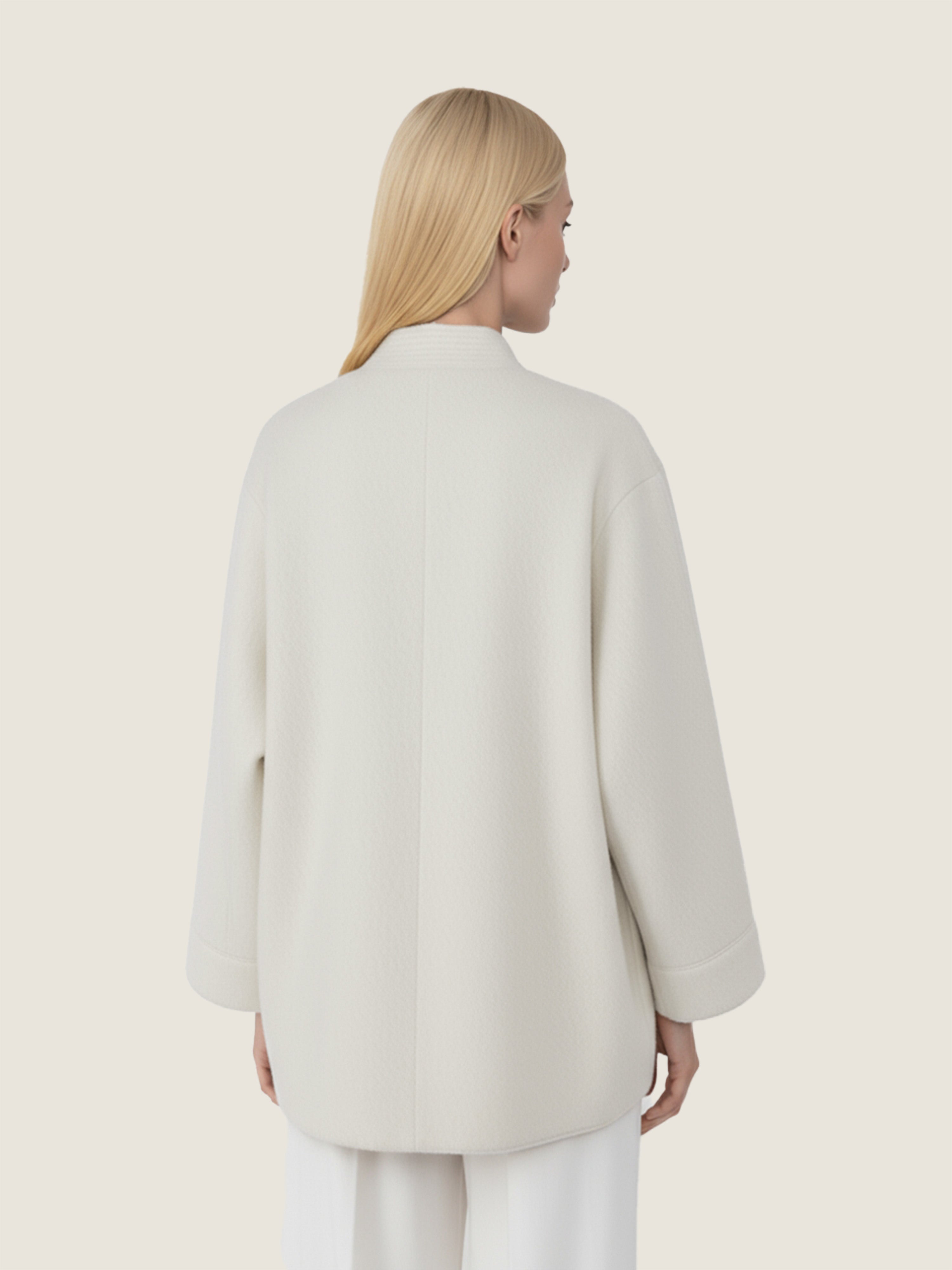 Wool Embroidered Coat M31N