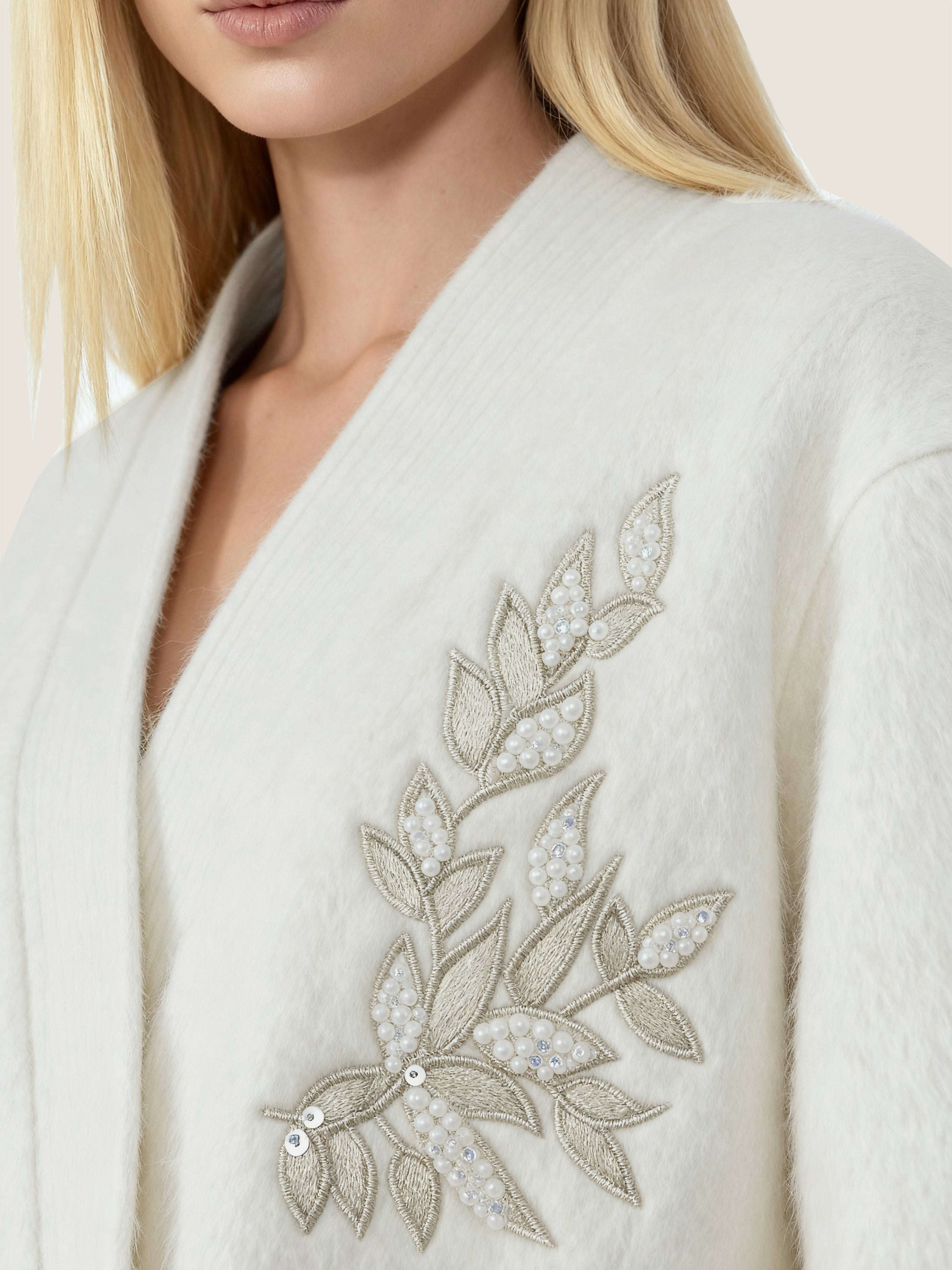 Wool Embroidered Coat M31N