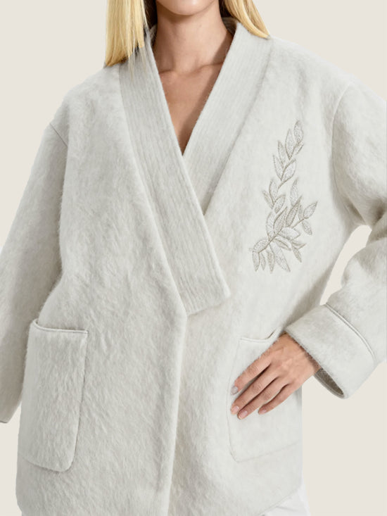 Wool Embroidered Coat M31N