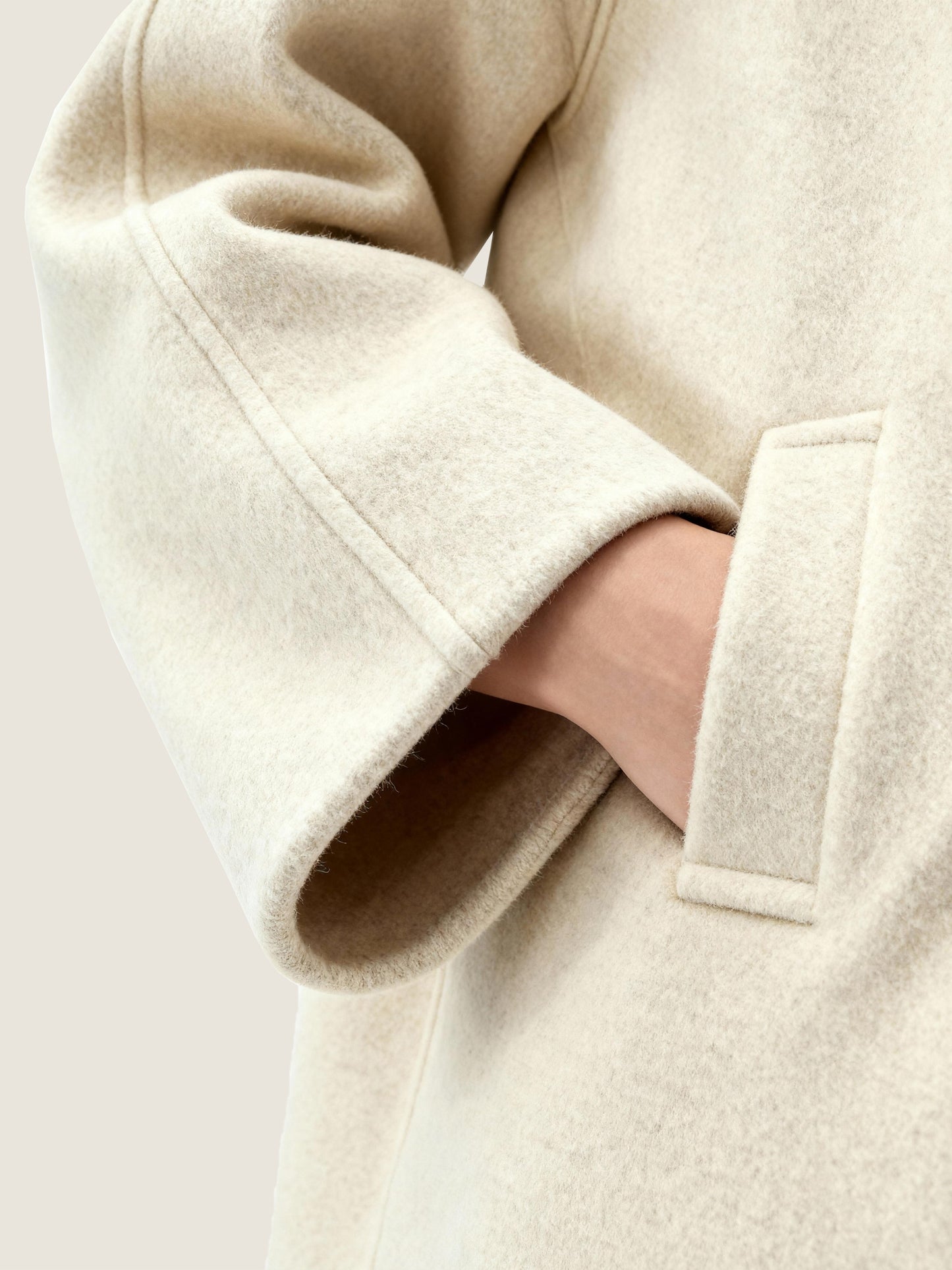 Wool Hooded Coat M31N