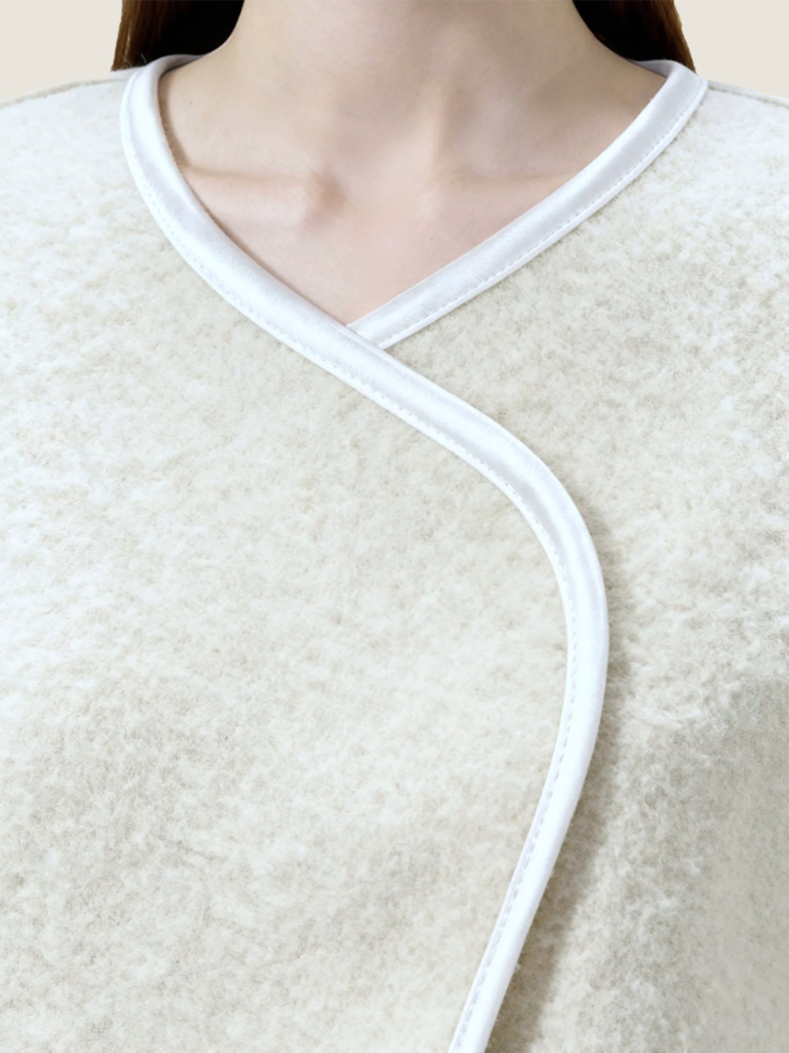 Structured Jacket with Curved Seam M31N