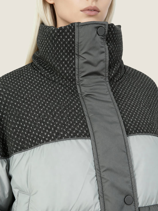Tri-Tone Patchwork Down Jacket M31N