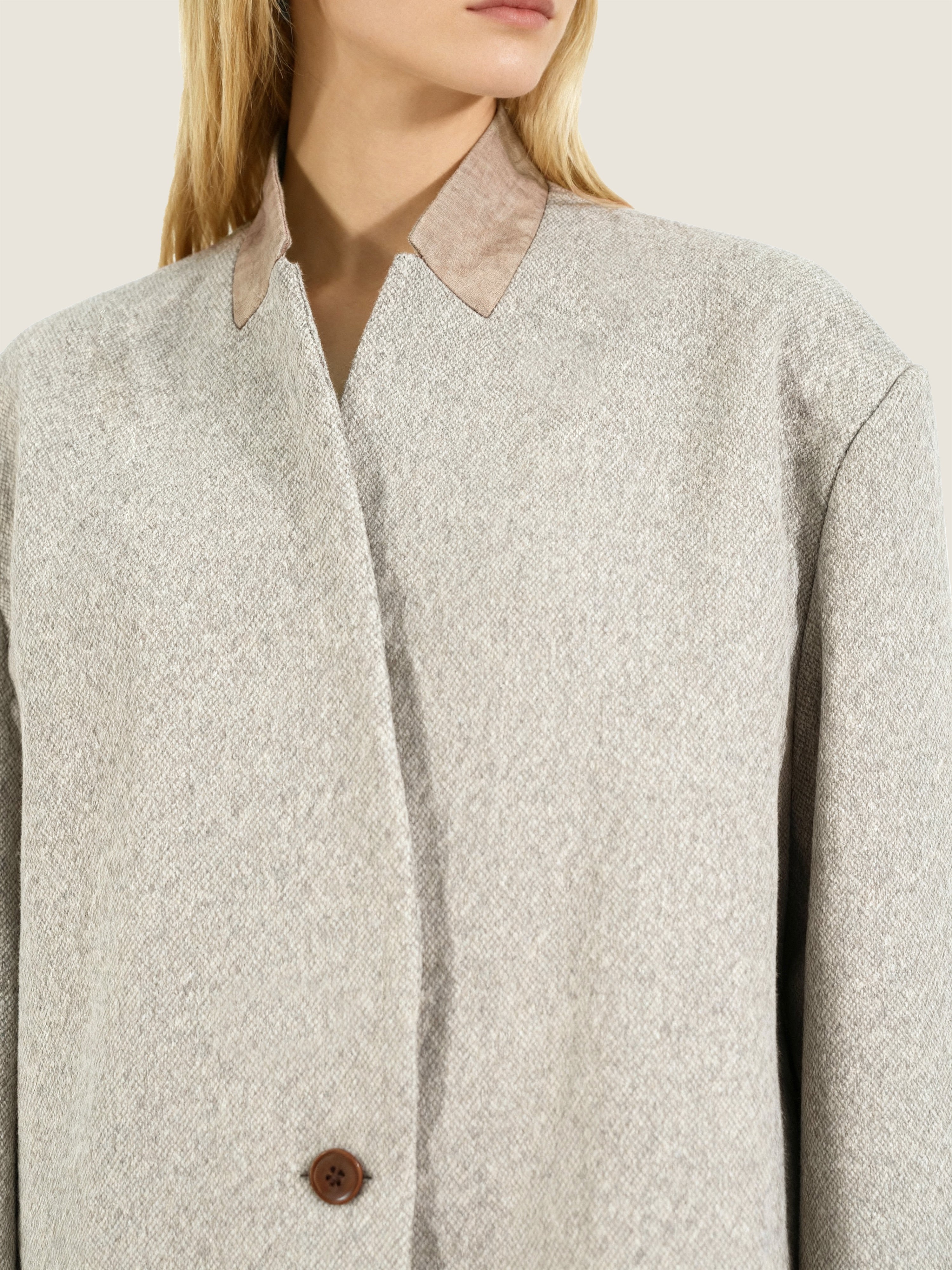 Structured Suit V Neck Jacket M31N