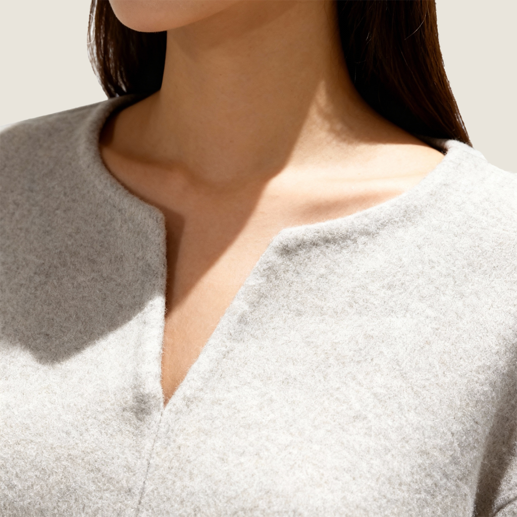 Wool V Neck Sweater M31N